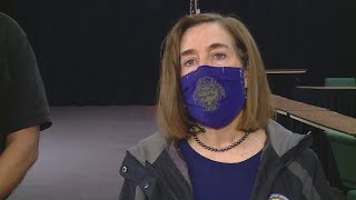 Governor Brown visits evacuees in Marion County