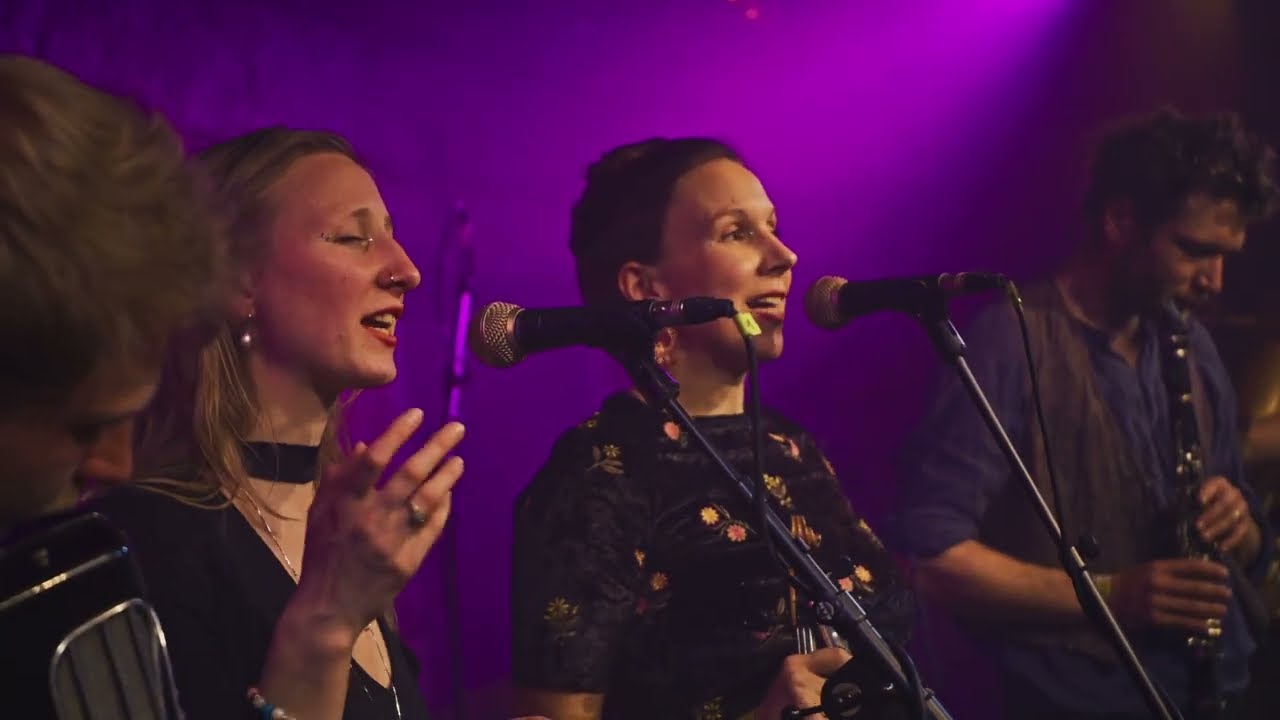 Holinky - Ain Kik Auf Dir (FESTIVAL RECYKLACE LIDÍ, 2025)