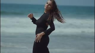 Kira Shine | ”Let’s make love”