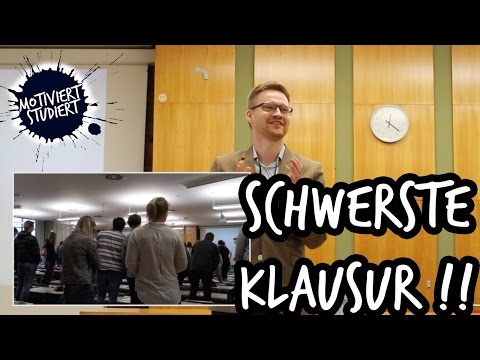 Dozent motiviert Studierende vor schwerster Klausur