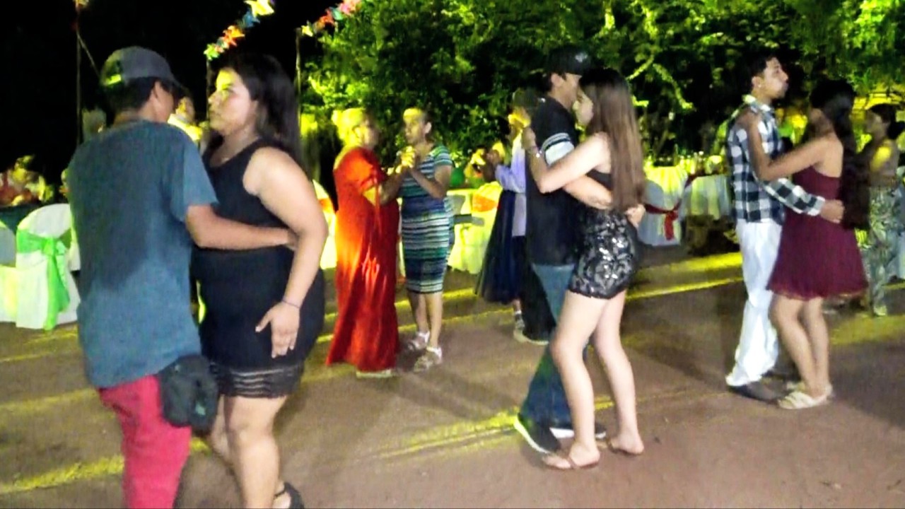 BANDA LOS DUKES. LA QUE COMPLACE A LA RAZA. PARTE 