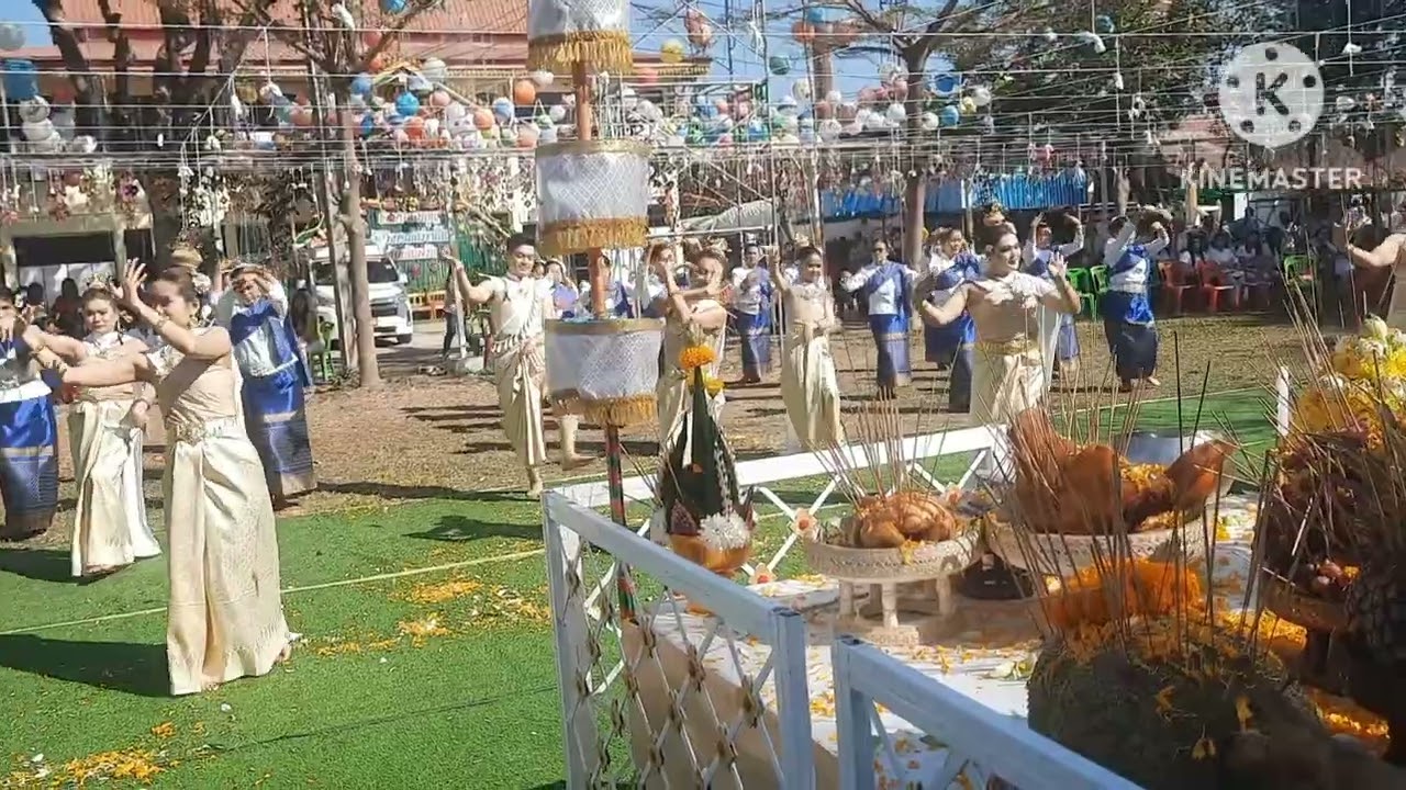 รำบวงสรวง