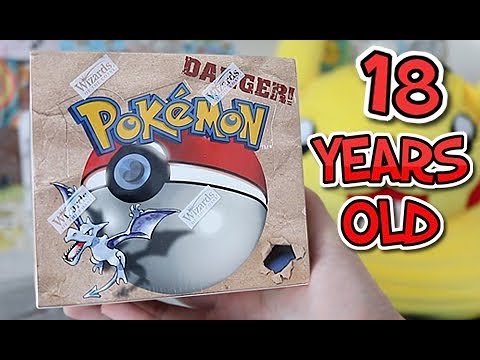 *RARE* Pokemon Fossil Booster Box Opening