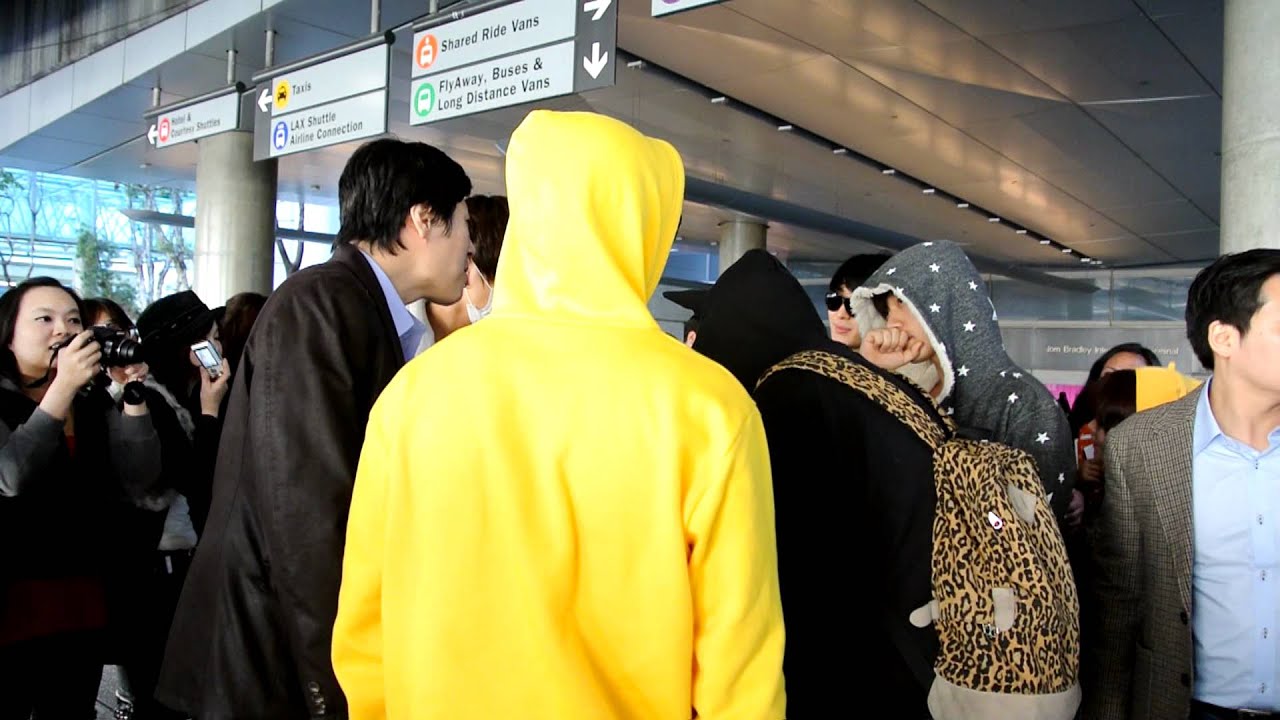 120307 FTISLAND Arriving at LAX [HQ]
