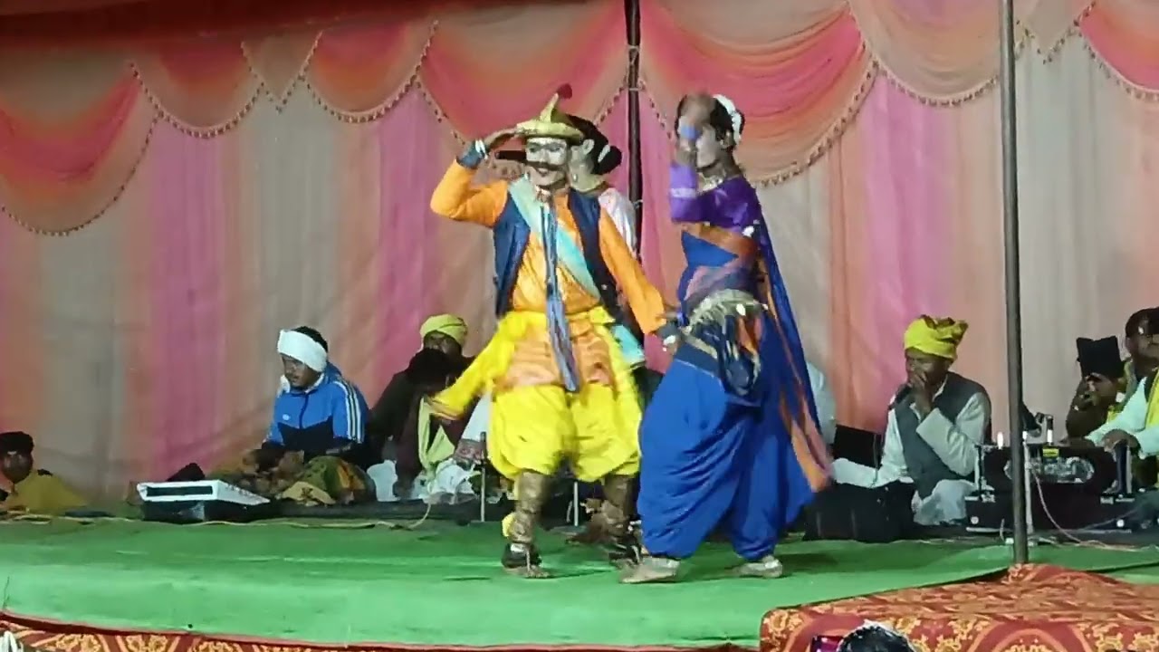 तुरी कानाम है गलीनाम है तोर मोर चेहरा दिखाते उदासी चल तनक घुमाई डेंगू गोंडवाना केले प्रेम सिंहमरावी 