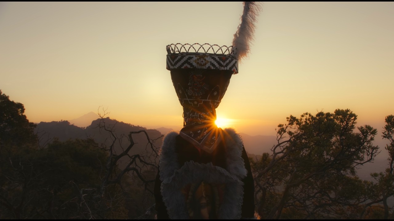 Amomoxtli - A Sacred Pause