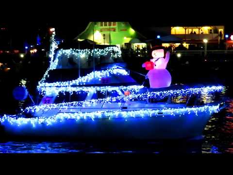 Video: Ziemassvētku laivu parādes Losandželosas un Orindžas apgabalos