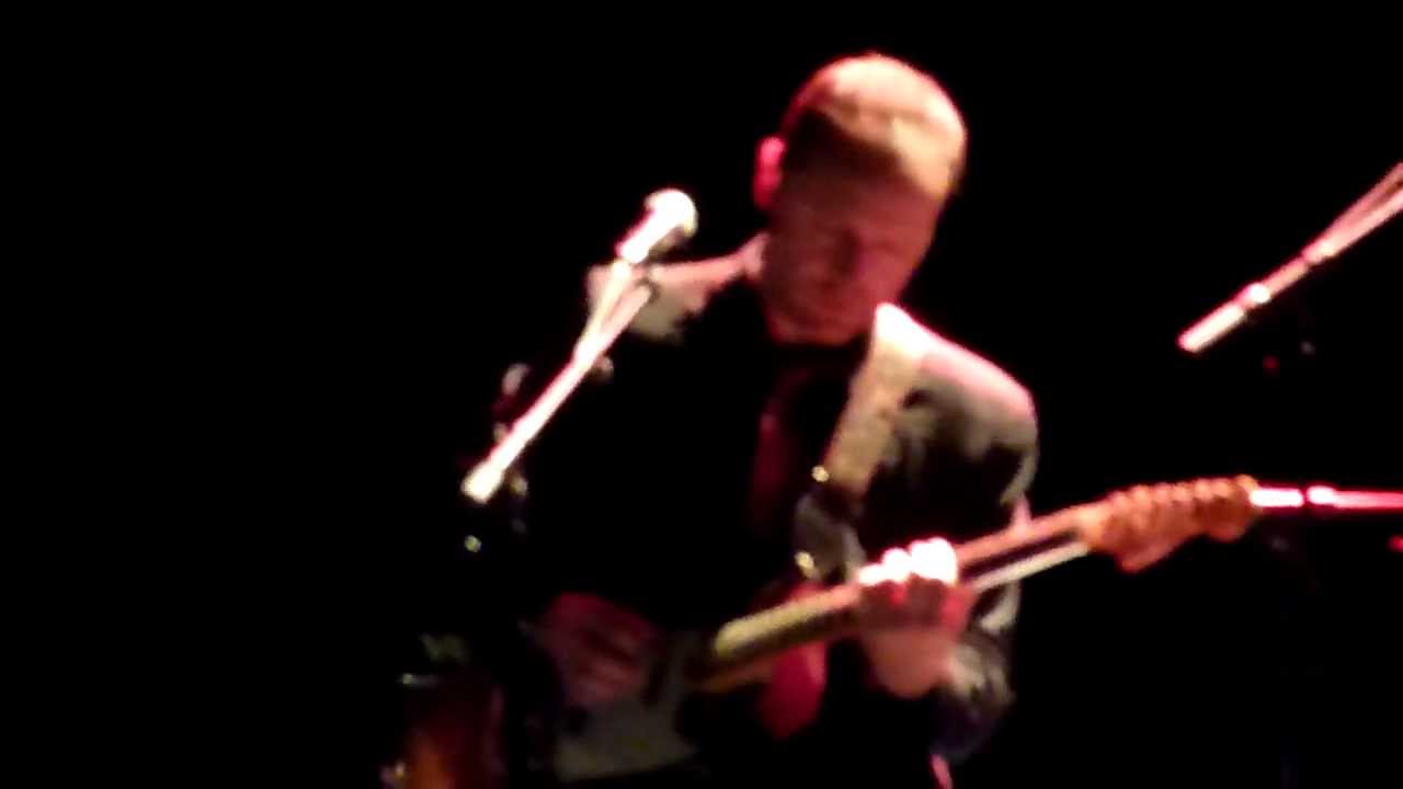 Peter Milton Walsh / The Apartments Thank You For Making Me Beg live