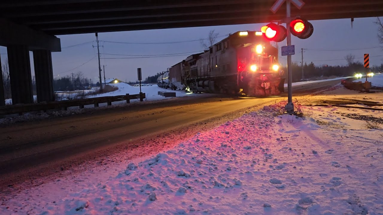 CPKC x528 with horn show 2026-01-17