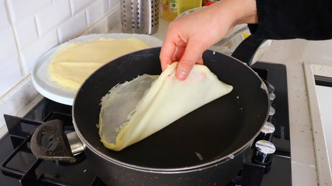 Этот вид выпечки готовится ОЧЕНЬ ИНТЕРЕСНЫМ способом? Его выпекают КИСТЬЮ на пару!