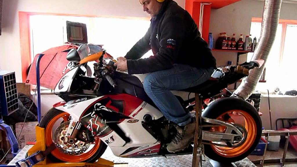 Halit Racing Team - CBR 1000rr Dyno Run at GPracer Service