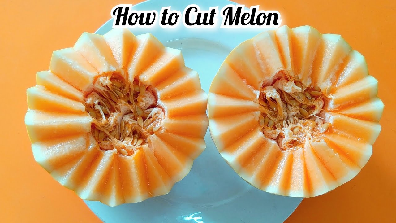 How to Cut Melon How to cut a 🍈Muskmelon zigzag Shape Khaugalli