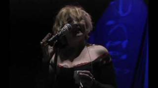 Miniatura de vídeo de "Blondie - Union city blue (live in Chile)"