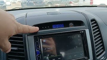How to Set the Time in a Hyundai Santa Fe (2007-2012)