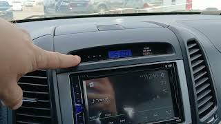 How to Set the Time in a Hyundai Santa Fe (2007-2012)