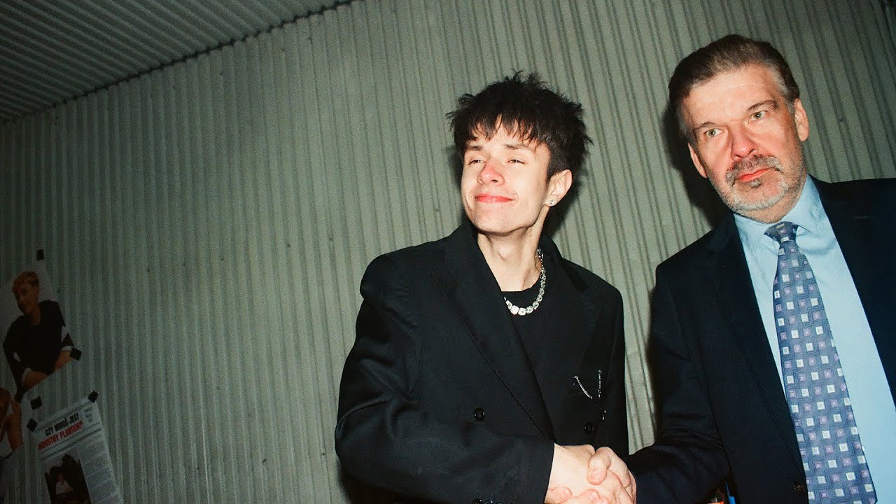 Watch Nikoś - To nie pop (intro) on YouTube Watch Nikoś - To nie pop (intro) on YouTube