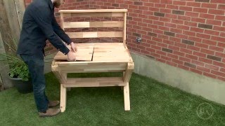 A quick look at the Cedar Potting Table. For more information visit: http://www.leevalley.com/garden/Page.aspx?p=74238.