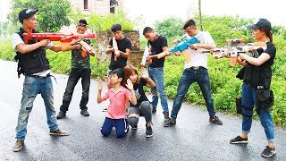 Action Four S.W.A.T \& Heroine Nerf guns Sister rescue Brother Nerf war