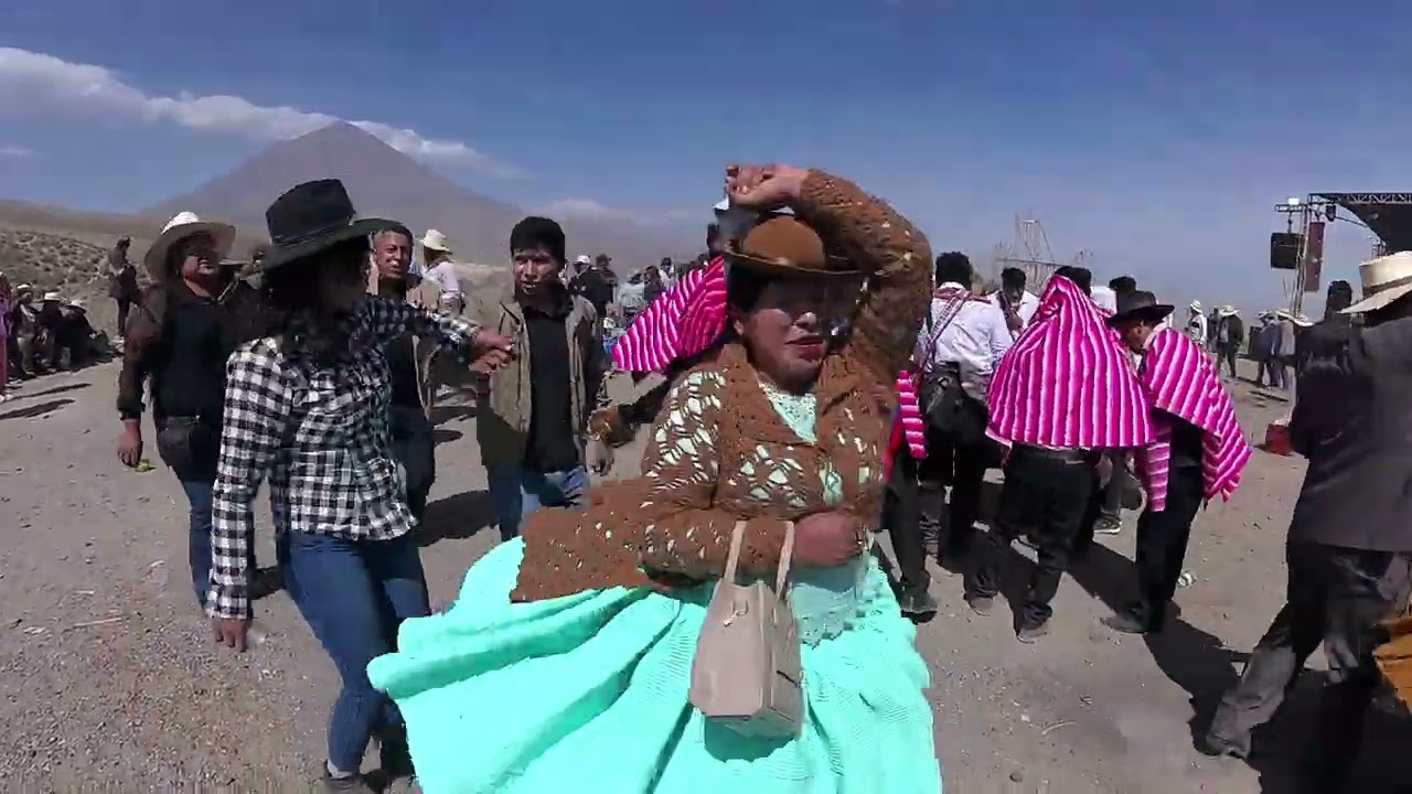 Virgen de Copacabana Arequipa, faldas del CHACHANI