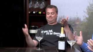 Thumbs Up Wine Review: Gaetano D'Aquino Asti Italian Sparkling Wine, Two Thumbs Up