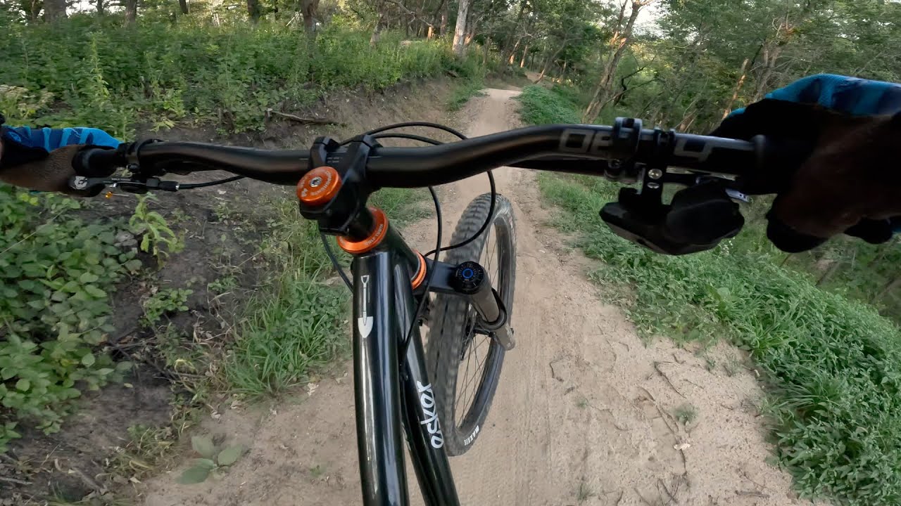 The Esker Smokey Shreds On Flow Trails!