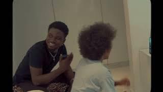 Kuami Eugene Hosts Ama Yeboah And Her Family