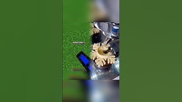 Minecraft, But It Adds Pixels Every Time