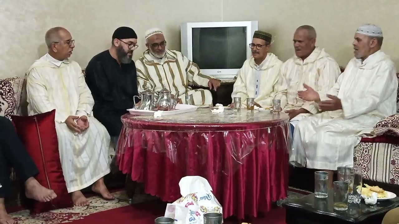 فقراء سيدي الحسين دكالة الجديدة  سماع من حبي في خير الورى محمد طبيب القلوب 