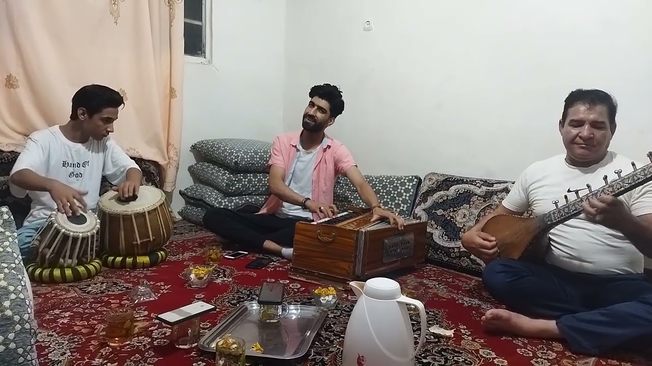 خواننده علی عمر جان دوتار نواز عبدل قادر جان تبله نواز شعیب جان