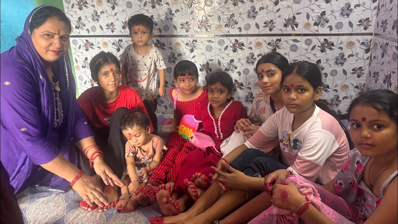 Ashtami per kiya kanya pujan🙏🏻jai mata di🙏🏻