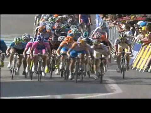 YouTube video FMU4_AzomoM thumbnail