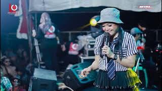 OM LORENZA MUSIC - BIARLAH KU MENGALAH - WINDA EXA   - NEW SEKALA CAFFE JEPARA