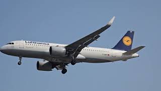 Wow Lufthansa Aircraft Landing At Heathrow Perfect Approach