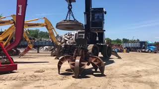 OilQuick OQC Material handler system