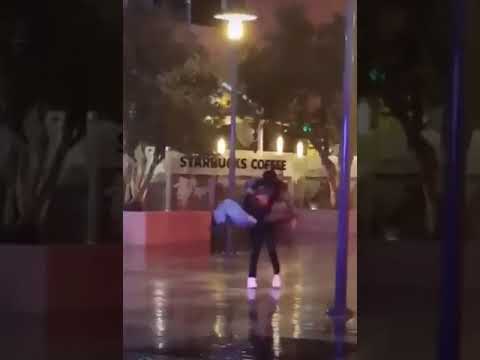 وانتي معايا اعملي زي ما انتي عايزه