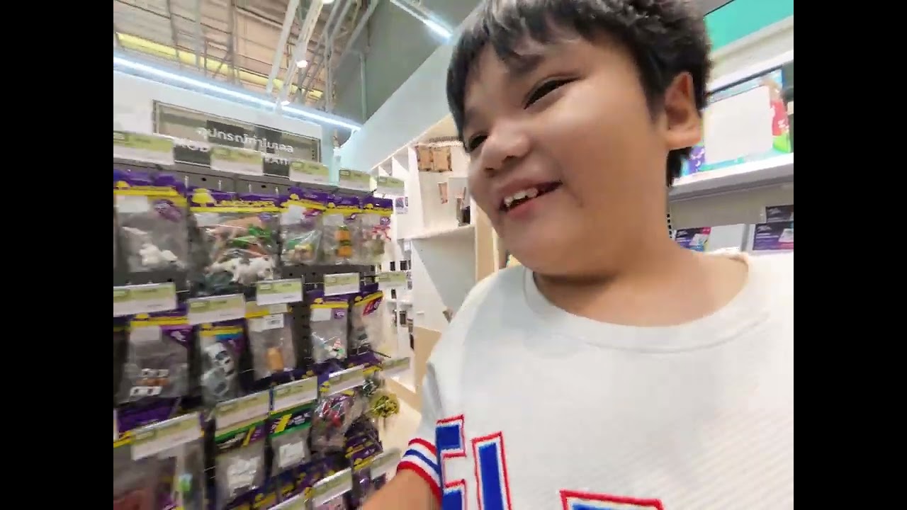 วันหยุดครอบครัว  ช้อปปิ้งกัน 🥰￼￼