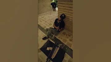 عازف الناي العراقي في المتنبي 