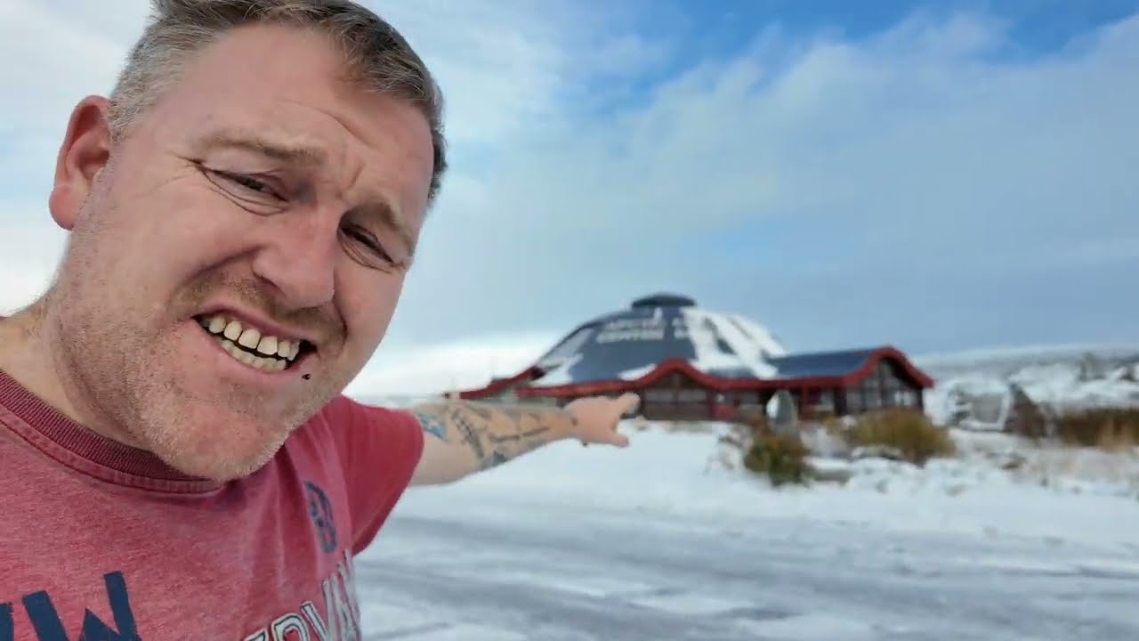 Жизнь в фургоне за Полярным кругом. Тяжёлая паромная переправа.