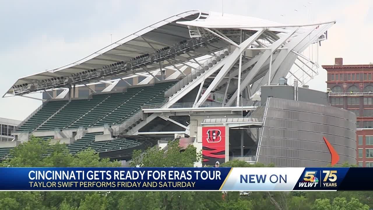 Cincinnati gets ready for Eras tour at Paycor Stadium - YouTube
