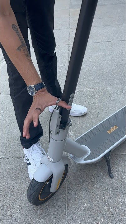 How to properly fold your electric scooter #segway #escooter #electricscooter #scooter #scootertips