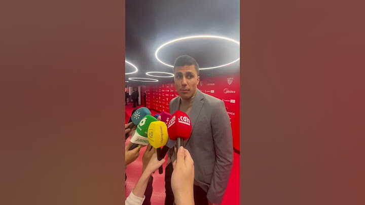 El balón de oro, Rodri Hernández, tampoco quiso perderse la despedida de la Leyenda, Jesús Navas