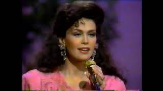 Watch Marie Osmond Im In Love  Hes In Dallas video