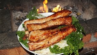 Шашлык из корейки. Готовим сочную свинину, оригинально порезанную, на углях. Шашлык из корейки. Готовим сочную свинину, оригинально порезанную, на углях.