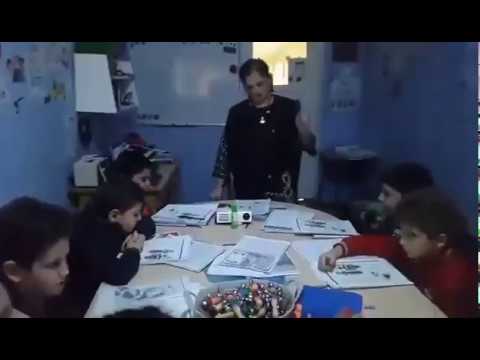 ბონი და კლაიდი - ქართველი პედაგოგი ინგლისურს  მხიარულად ასწავლის