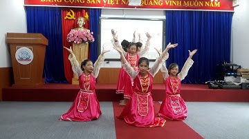 Ru em - Lớp 5 Tiểu học Nguyễn Huệ