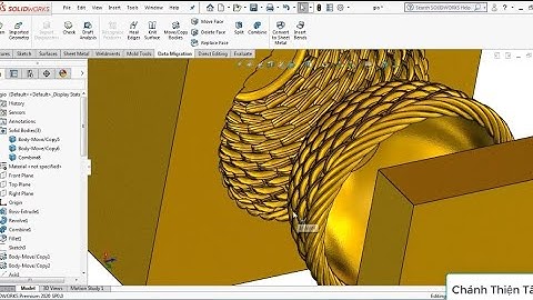 Tách khuôn rổ nhựa trong Solidworks