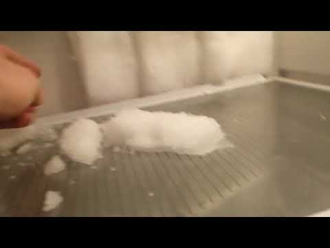 Лёд на задней стенке холодильника https://74rbt.ru/