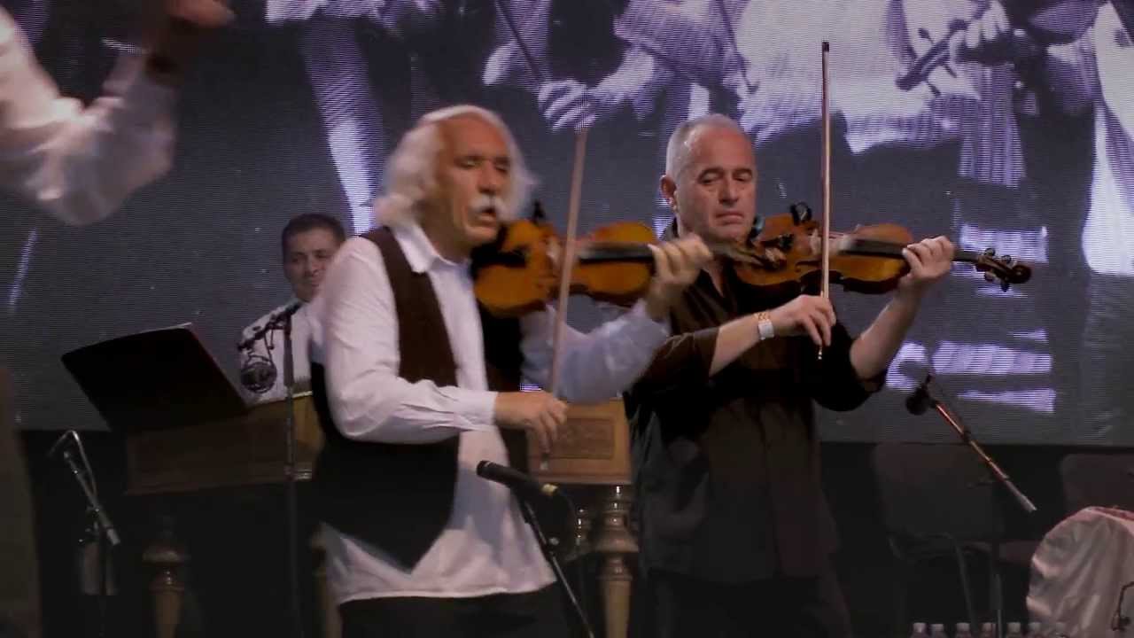 Muzsikás Együttes: Bonchidai ritka és sűrű magyar legényes