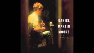 Daniel Martin Moore - Dark Road (not the video) chords