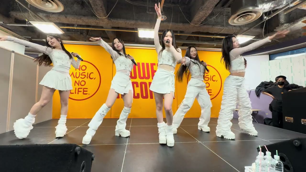 2FACE 『PEEP PEEP』 2026/02/21 リリースイベント @ タワーレコード池袋店